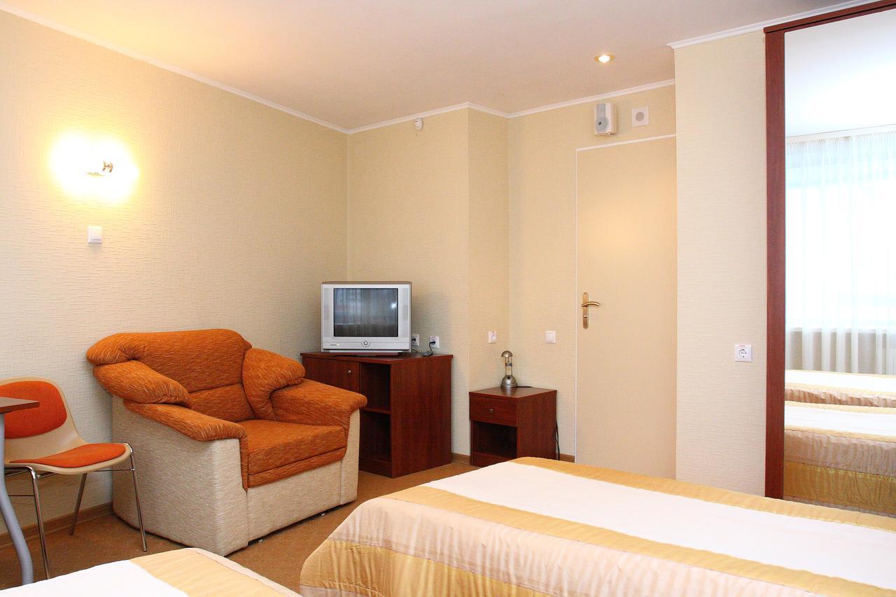 Slavinasport Hotel Zhlobin ภายนอก รูปภาพ