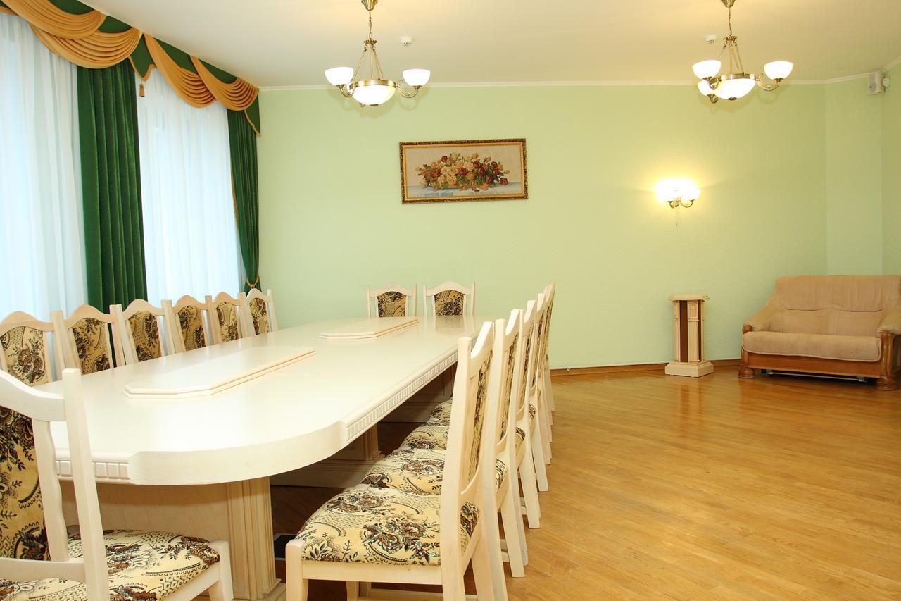 Slavinasport Hotel Zhlobin ภายนอก รูปภาพ