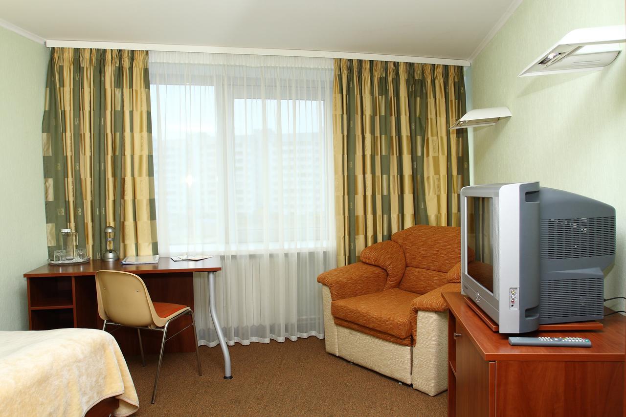 Slavinasport Hotel Zhlobin ภายนอก รูปภาพ